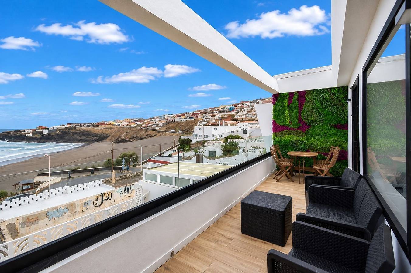 Ganze Wohnung, Ferienwohnung für 4 Personen mit Balkon in Playa del Hombre, Telde