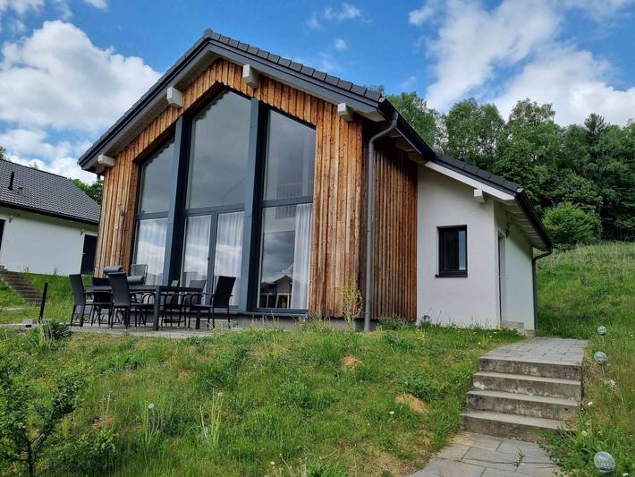 Ferienhaus für 8 Personen, mit Terrasse und Sauna in Mistelgau