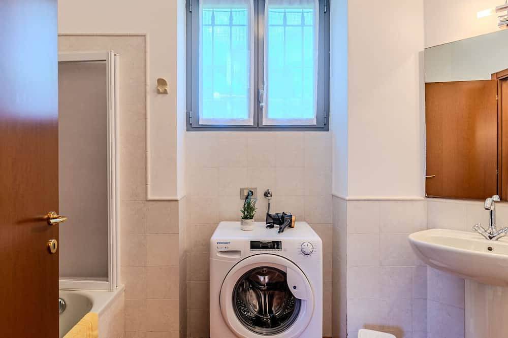 Ganze Wohnung, Vecchia Filanda (Mso150) Apartment 303 by Interhome in Musso, Gemeinde Musso