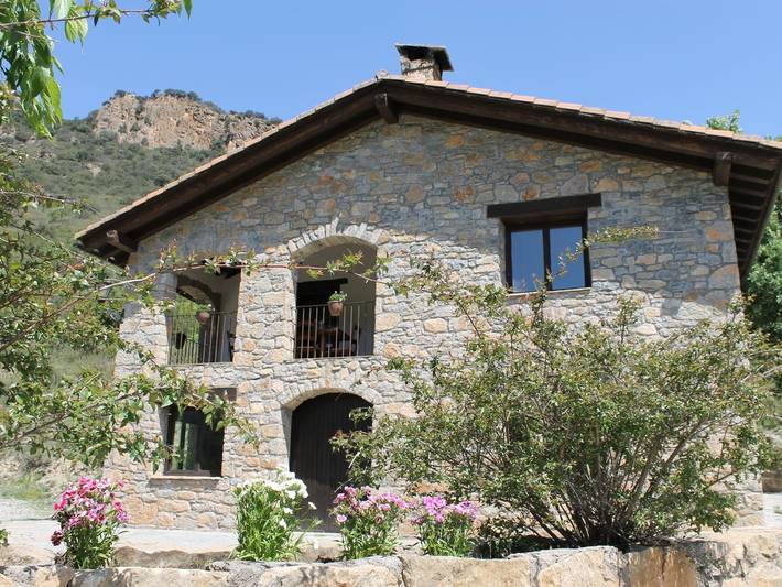 Casa rural para 10 personas, con jardín además de piscina y terraza en Provincia de Lleida - 2
