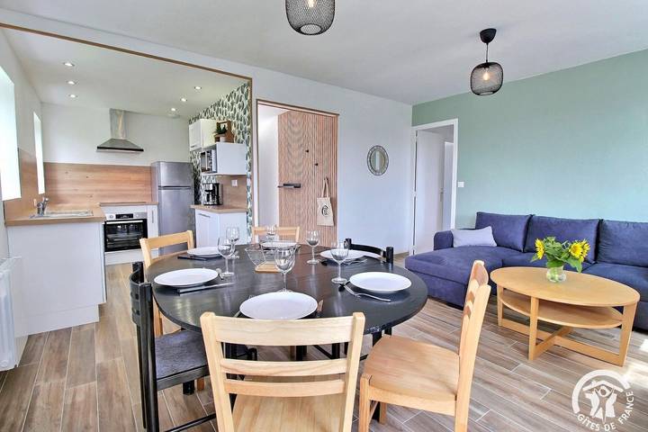 Gîte pour 6 personnes, avec terrasse et jardin à Lanouée - 2