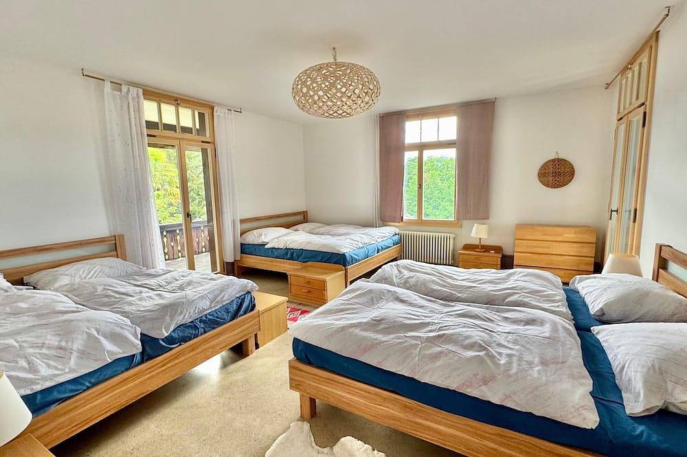 Geräumiges Chalet mit atemberaubender Aussicht in Thun, Thunersee