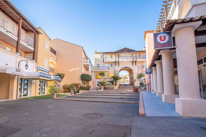 Gîte pour 6 personnes, avec jardin et piscine, animaux acceptés dans Port de Poussaï