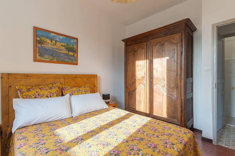 Apartamento entero, Apartamento «Le Gîte Du Forgeron» en La Tour-d'Aigues in La Tour-d'Aigues, Parque natural regional del Luberon