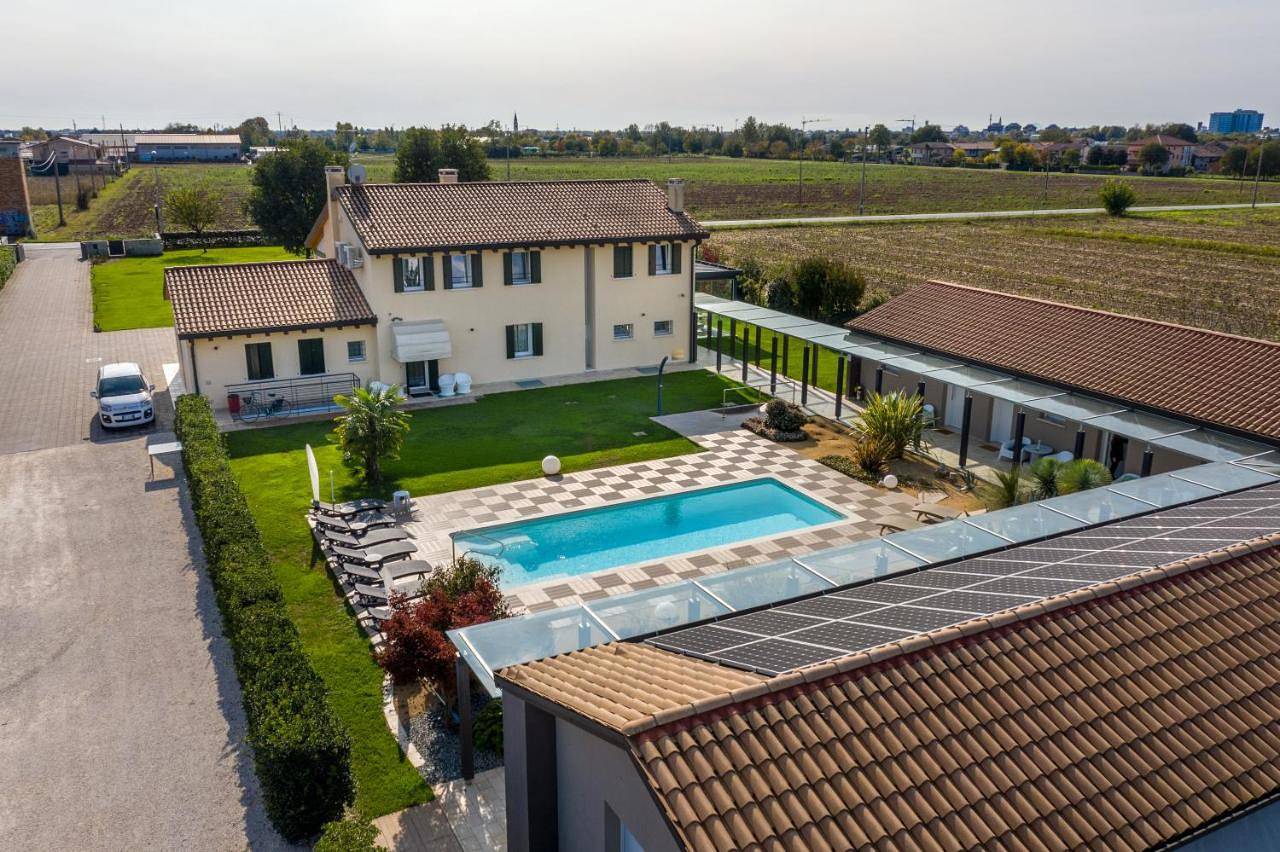 Large Double Room in Castelfranco Veneto, Province de Trévise