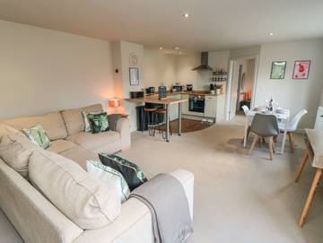 Log Cabin for 4 People in Bridlington, East Riding of Yorkshire, Photo 2