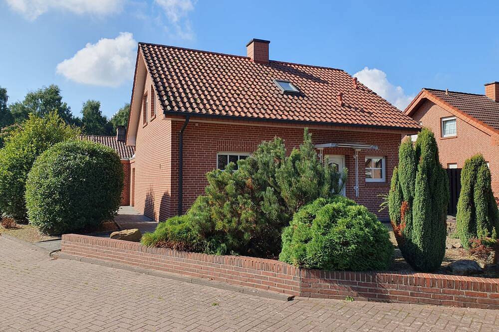 Ferienhaus Feriendomizil Seeluft in Haselünne direkt am See mit schöner Terrasse in Haselünne, Hasetal