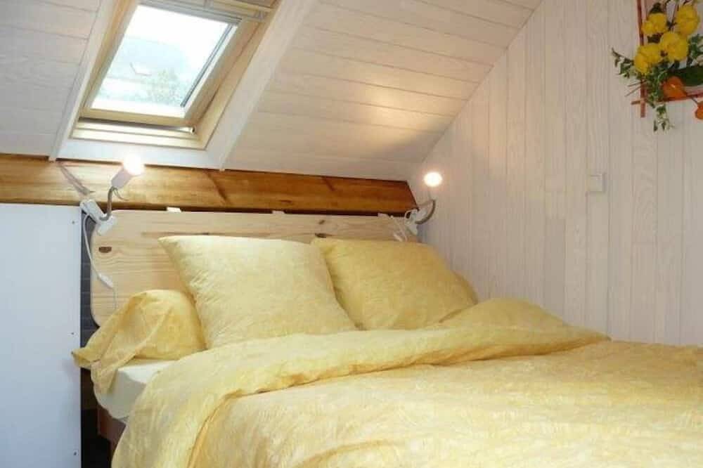 Ganze Wohnung, Sonniges Ferienhaus mit atemberaubendem Meerblick für 2 Personen in Trédrez-Locquémeau, Ceinture Dorée