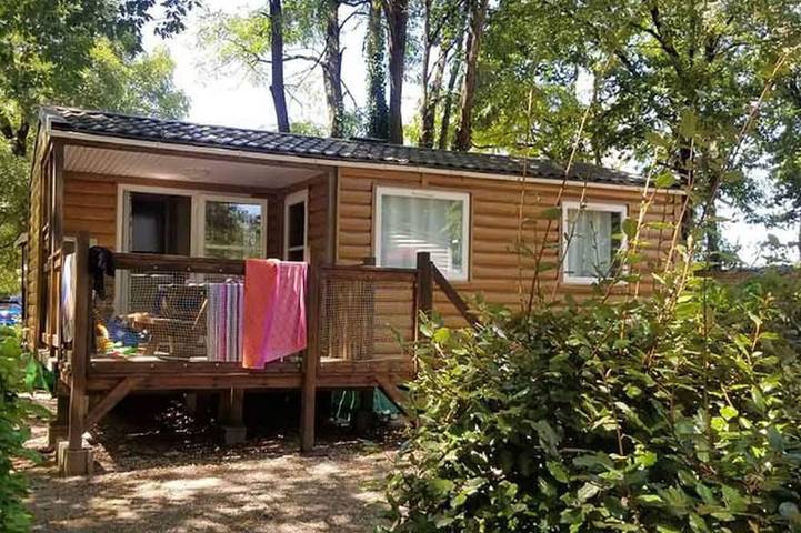 Mobil home pour 5 personnes à Girac