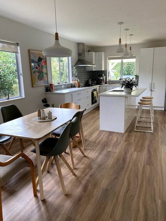 Holiday home for 6 people, with garden and balcony in Gisborne