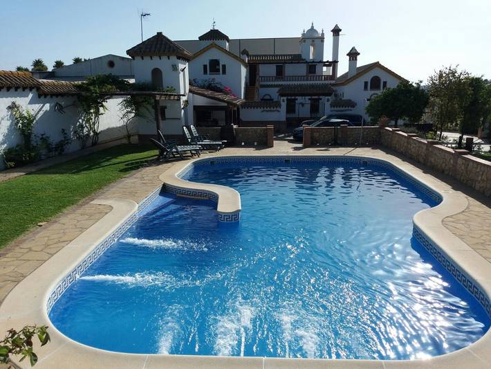 Casa rural para 15 personas, con Balcón y Jardín
