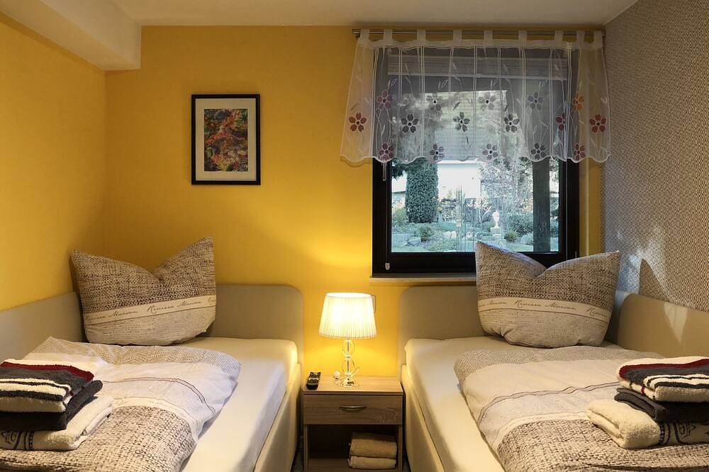 Ganze Wohnung, Ferienwohnung an der Stadtgrenze von Berlin in Dahlwitz-Hoppegarten, Hoppegarten