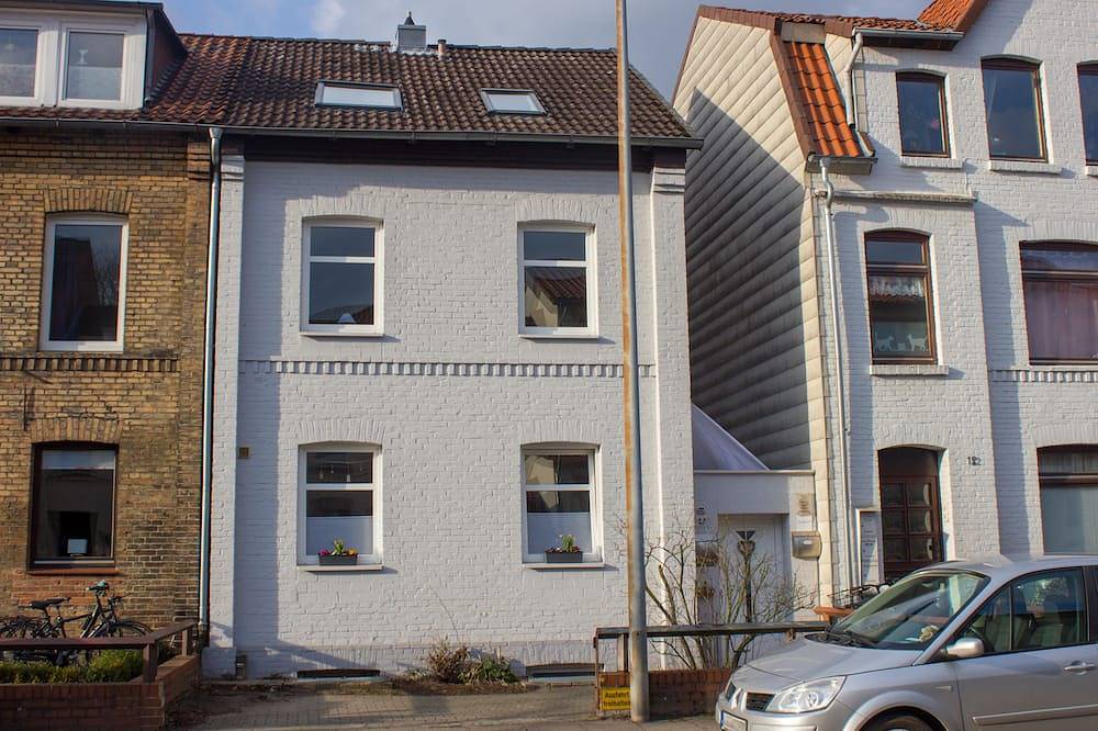 Ganze Wohnung, Gemütliche Innenstadtwohnung: Stadtflucht Lüneburg in Lüneburg, Nordheide