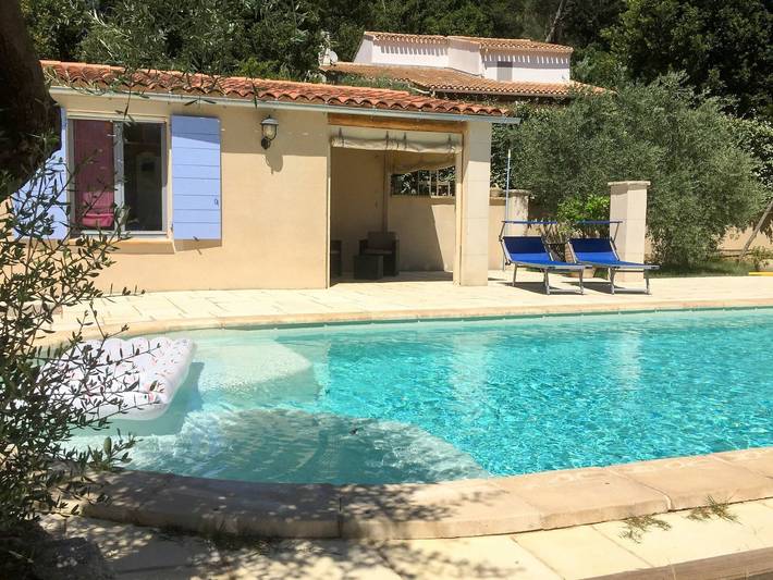 Location de vacances pour 6 personnes, avec Terrasse et Jardin à Villelaure