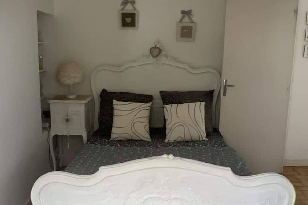 Petite Maison De Charme Très Calme proche de la plage entierement renovée pour 2 in Salles-sur-Mer, Région de La Rochelle