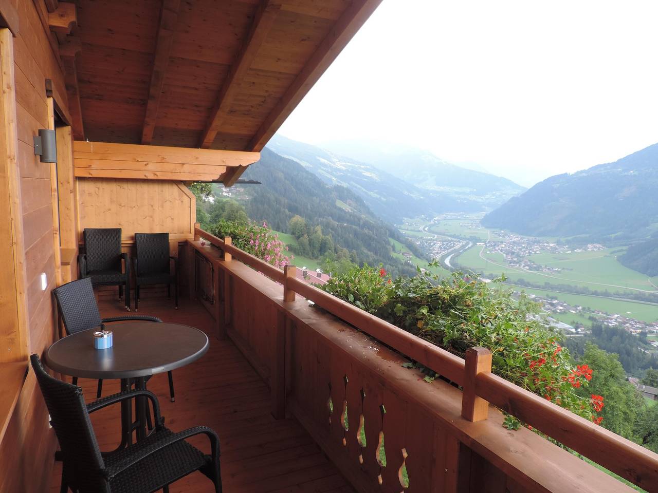 Ganze Ferienwohnung, Apartment "das Romantische" in Stummerberg, Ski-Optimal Hochzillertal