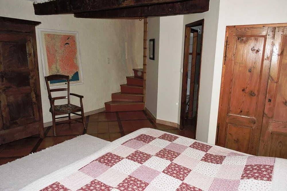 Gîte 2 personnes sur 2 niveaux in Pourchères, Parc naturel régional des Monts d'Ardèche