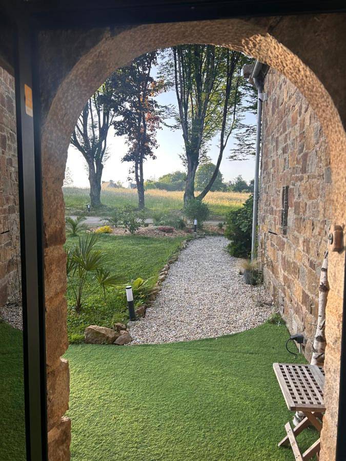 Double Room with Garden View in Plouigneau, Ceinture Dorée