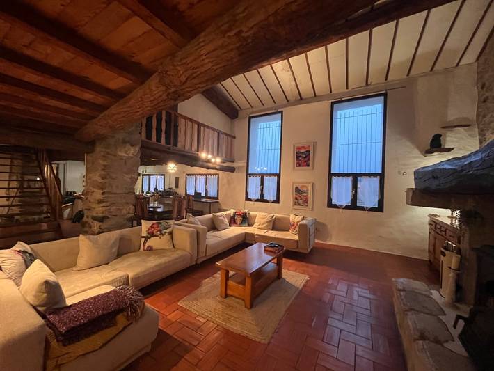 Location de vacances pour 10 personnes, avec jardin et vue sur le lac à Los Masos