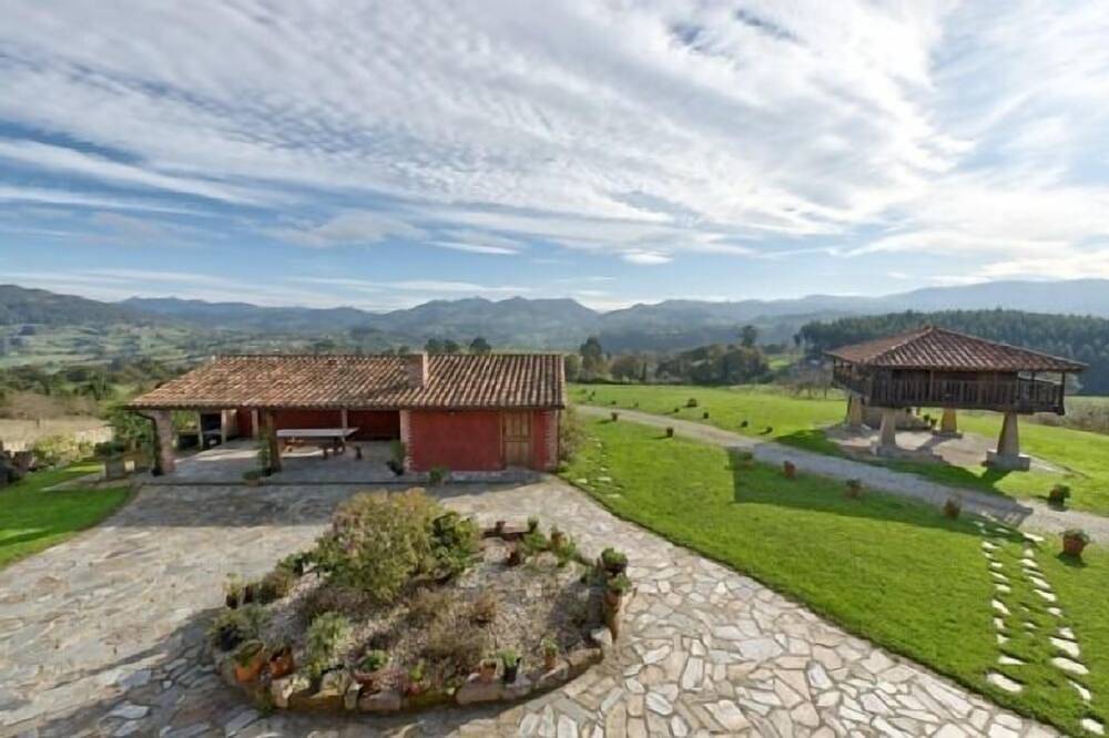 Rural apartment El Mirador de Cazanes for 4 people in Villaviciosa, Costa Verde (Spain)