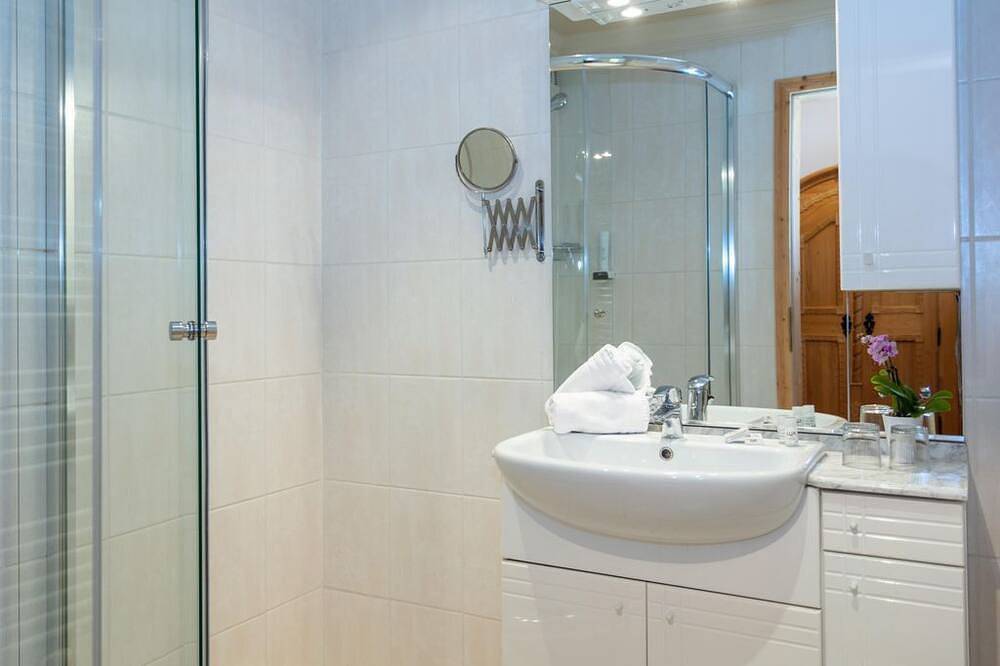 Familienzimmer mit Dusche, Wc, 2 Räume - Andrelwirt, ***Hotel Landgasthof in Rauris, Ski Amadé