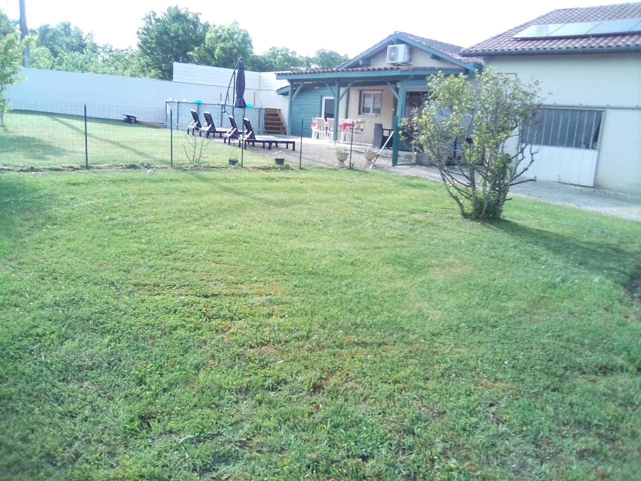 Gîte con piscina privada, terraza, jardín y Wi-Fi en Saint-Pé-Saint-Simon in Saint-Pé-Saint-Simon, Nérac region