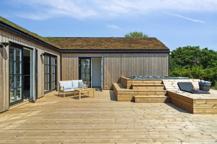 Ferienhaus für 8 Personen, mit Whirlpool und Terrasse sowie Garten und Sauna in Dänemark an der Ostsee