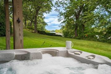 Gîte pour 14 personnes, avec balcon et jacuzzi à Champlin