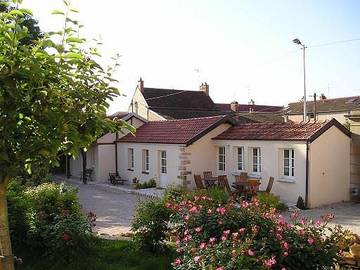 Chambre d’hôte pour 3 personnes, avec piscine et jardin dans Côte-d'Or
