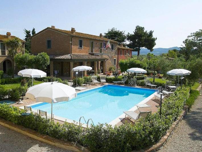 Appartamento per 6 persone, con Terrazza e Giardino nonché Piscina a Bolgheri