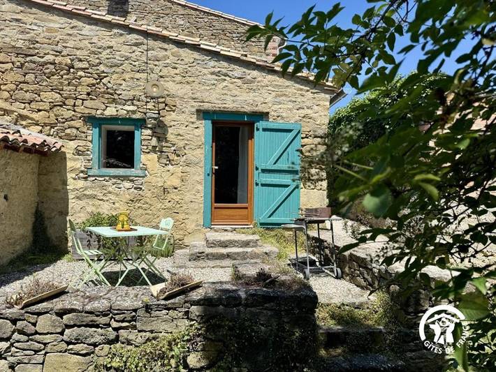 Location de vacances pour 2 personnes, avec Terrasse et Jardin à La Serpent