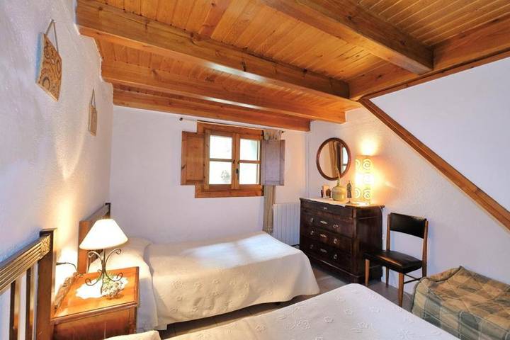 Casa rural para 8 personas, con jardín y terraza, Se admiten mascotas en Ripollès - 4