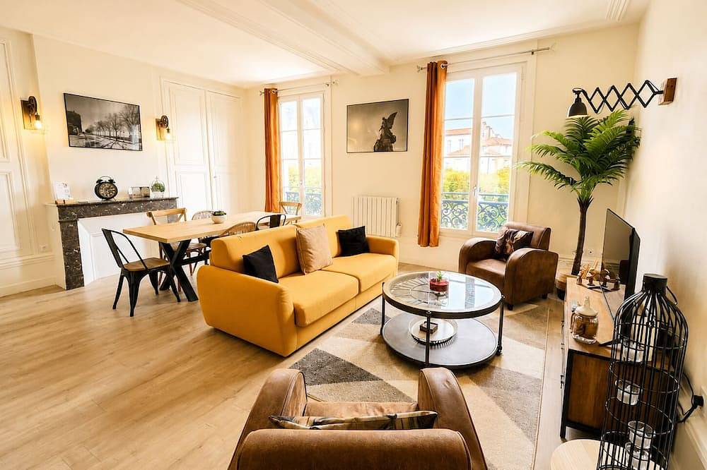 Apartamento entero, Apartamento-Ciudad-Baño privado con ducha in Angulema, Charente