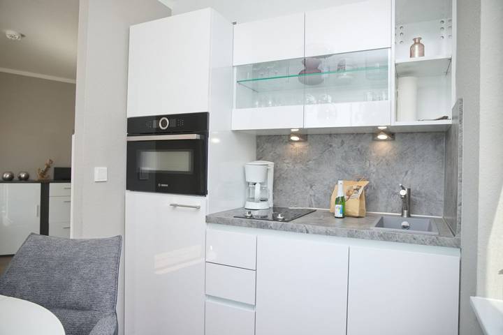 Ferienwohnung für 3 Personen, mit Sauna und Balkon sowie Seeblick, mit Haustier in Grömitz - 2