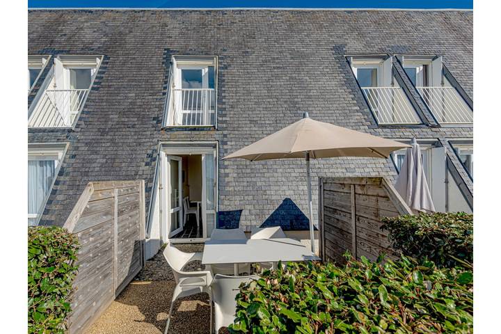Gîte pour 5 personnes, avec Terrasse et Piscine dans Plage De La Falaise - 4