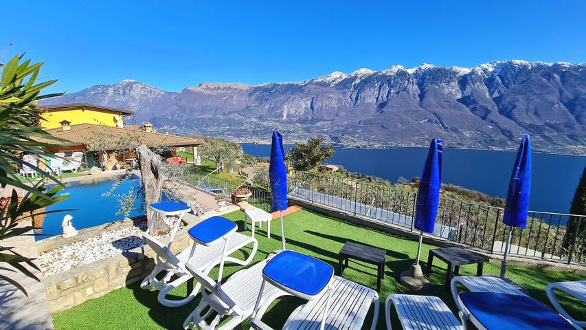 Ferienwohnung für 6 Personen, mit Balkon und Seeblick in Pieve - 2