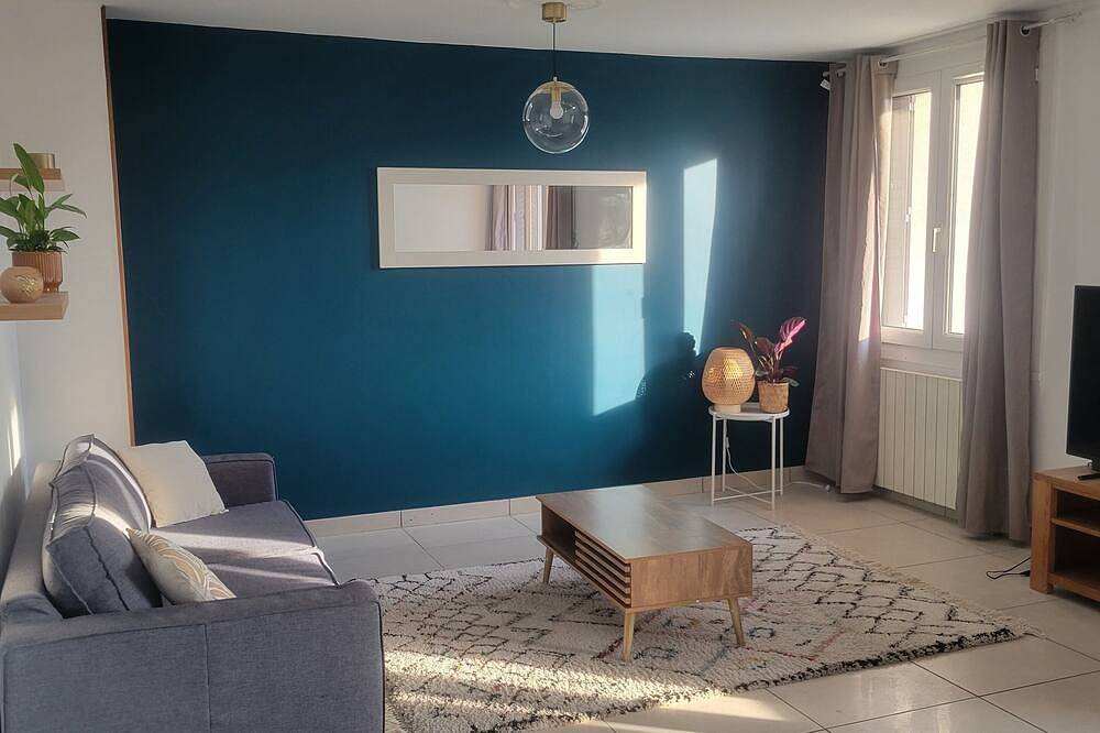 Ganze Wohnung, Spacious new apartment. Close to ski resorts in L'Isère, Isère