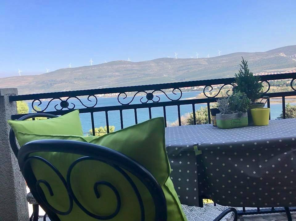 Ganze Wohnung, Ferienwohnung in Karin Gornji mit Meerblick, Balkon, Klimaanlage, W-Lan (4207-2) in Donji Karin, Zadar