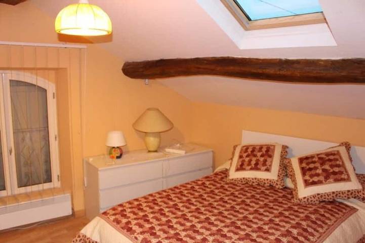 Location de vacances pour 6 personnes, avec jardin et balcon à Touquin - 3