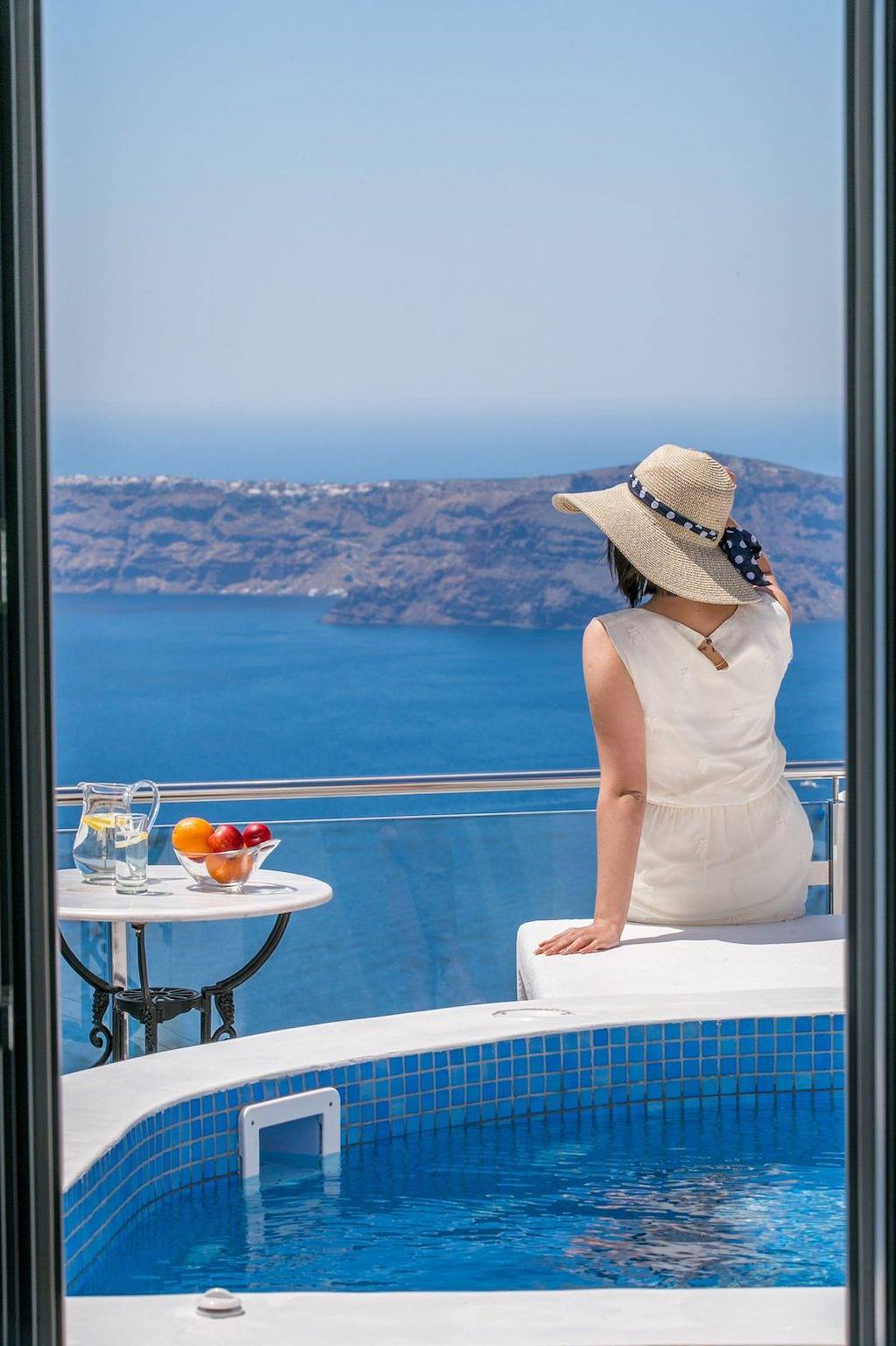 Glorious Santorini Apartment | Goldberry Apartment in Imerovigli, Santorini