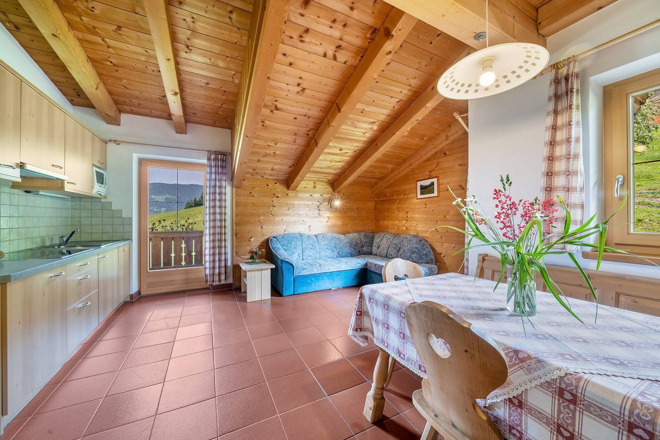 Ganze Wohnung, Ferienwohnung Marschalkhof "Ifingerblick" mit Bergblick, 3 Balkonen und Wlan in St. Pankraz, Ortleralpen