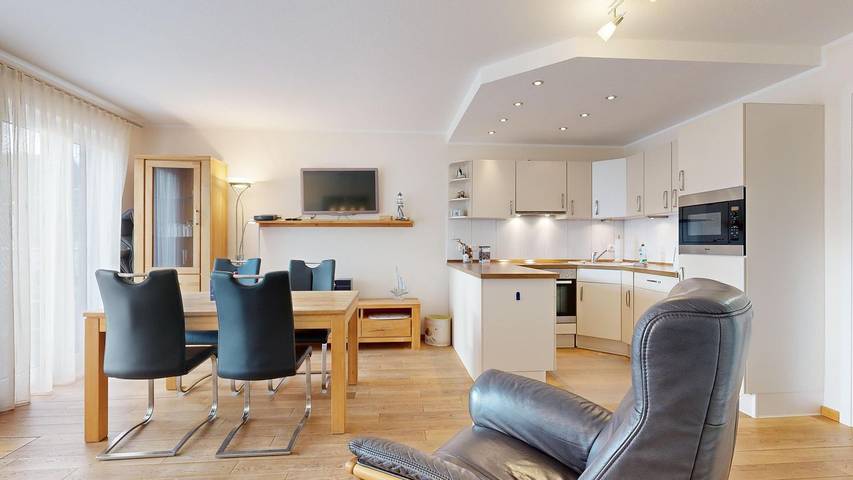 Ferienwohnung für 4 Personen, mit Terrasse und Garten sowie Sauna in Ostseebad Binz, Binz