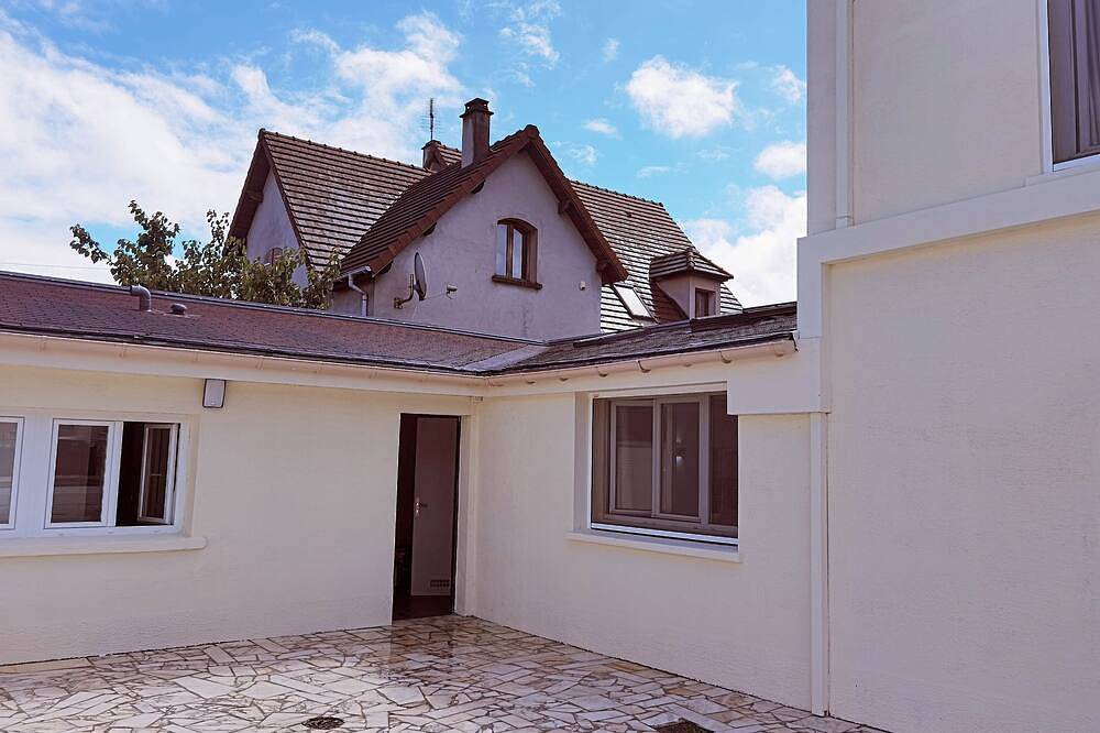 Appartement entier, New studio with Ac / free charging parking（No.5） in Villemomble, Seine-Saint-Denis