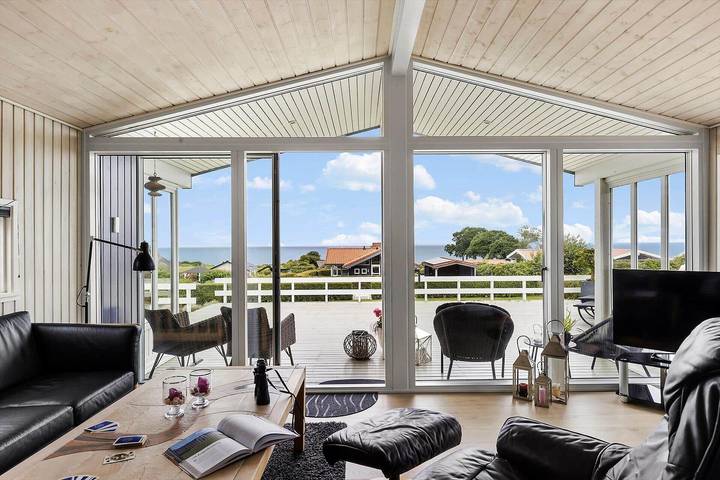 Ferienhaus für 6 Personen, mit Sauna und Whirlpool sowie Garten und Terrasse in Båring Strand - 2