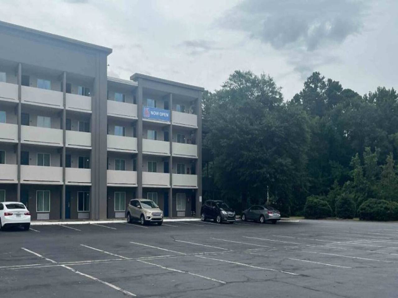 1 Kingsize -bett | Ns | Küche in Springdale (Columbia), Lexington County