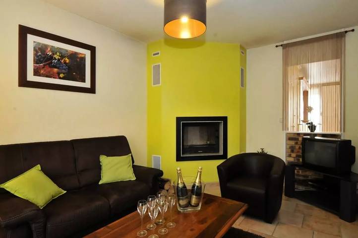 Gîte pour 6 personnes, avec terrasse