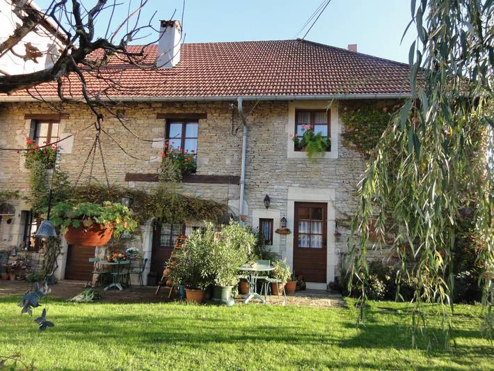 Gîte pour 5 personnes, avec Balcon ainsi que Terrasse et Jardin