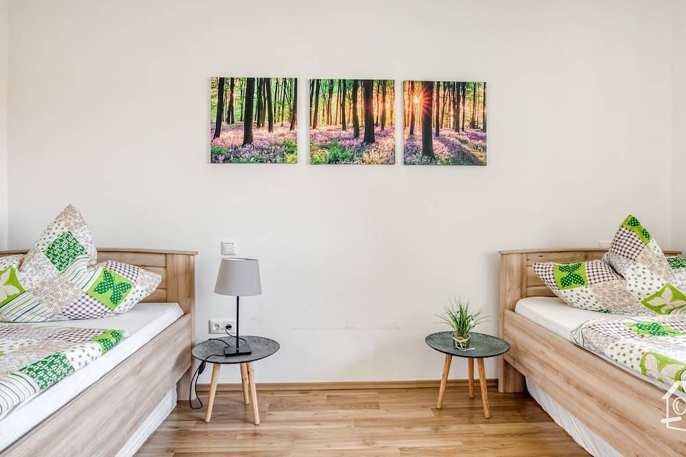 Apartamento entero, Acogedor apartamento en Bierdorf am Ammersee - 500 metros del lago in Dießen am Ammersee, Lago Ammer