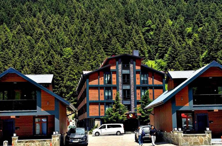 Hotel für 4 Personen, mit Garten und Ausblick - 1