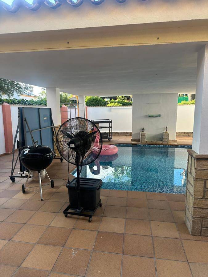 Casa rural para 15 personas, con vistas además de terraza y piscina, Se admiten mascotas en Sanlúcar de Barrameda - 4